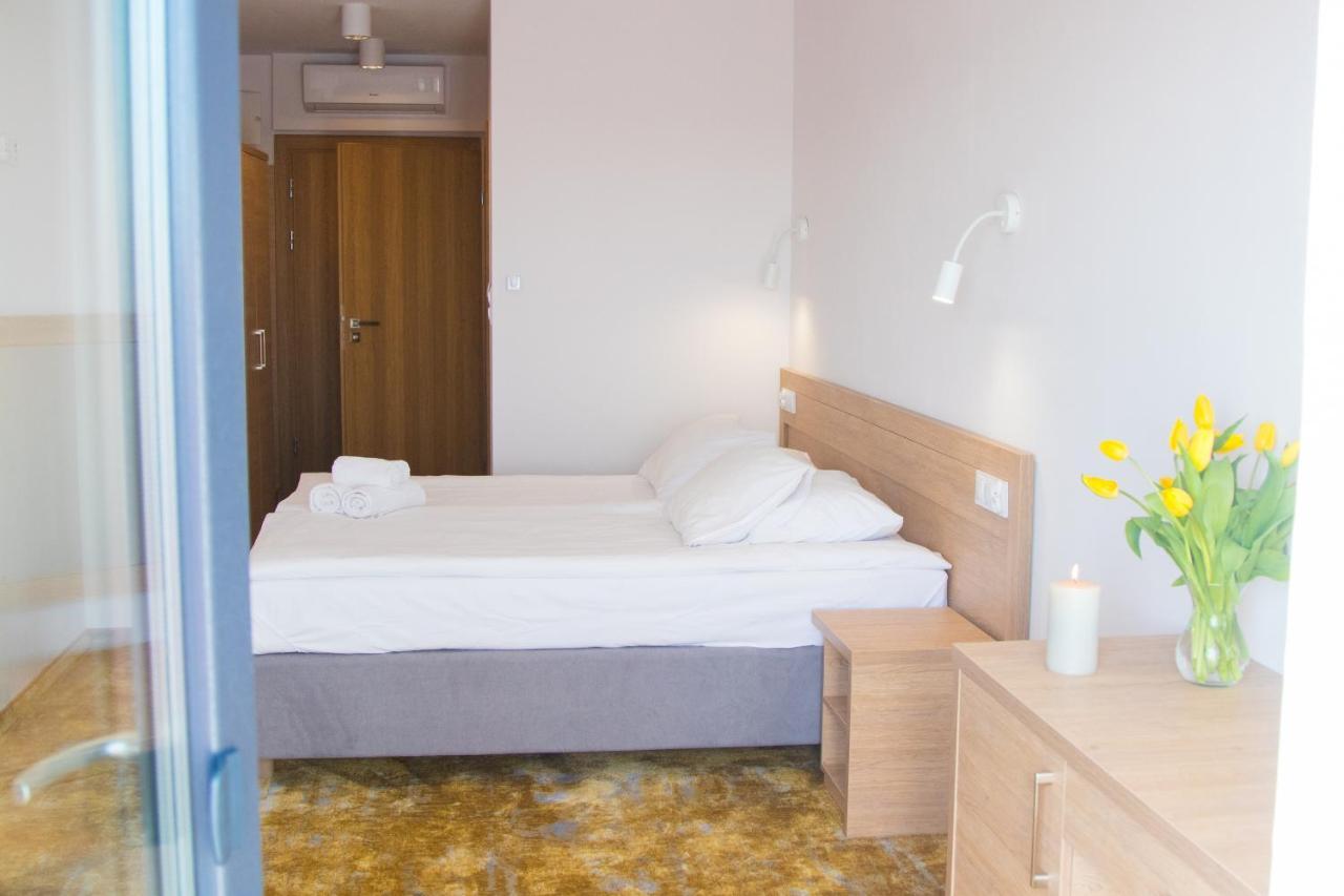 Amber Port Hotel Darlowko Kültér fotó