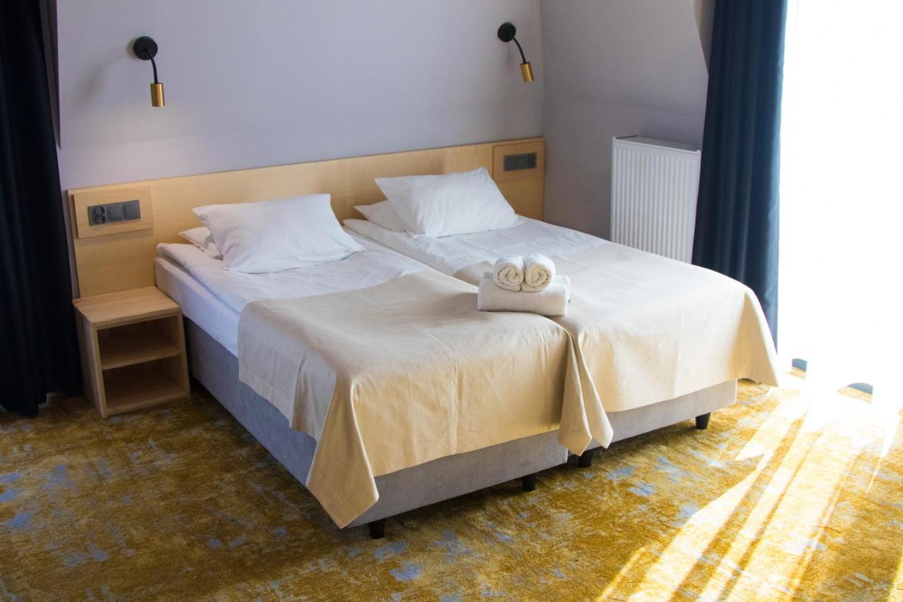Amber Port Hotel Darlowko Kültér fotó