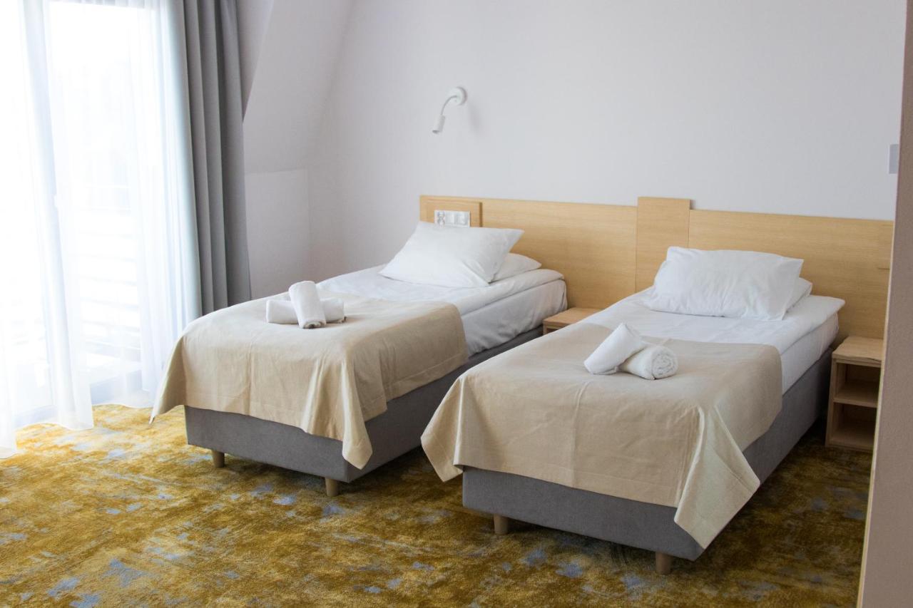 Amber Port Hotel Darlowko Kültér fotó