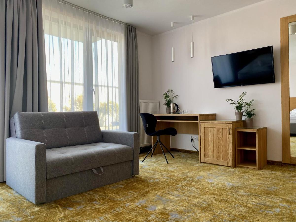 Amber Port Hotel Darlowko Kültér fotó