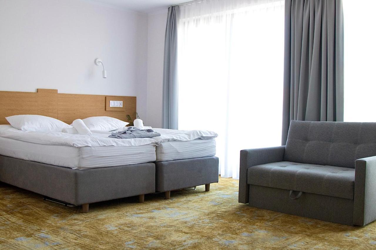 Amber Port Hotel Darlowko Kültér fotó